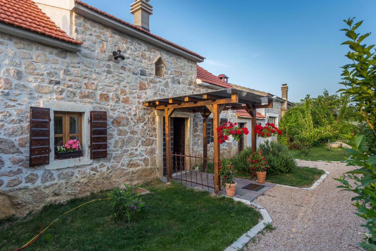 Kuca Za Odmor Joko I Jeka Villa Bogatić Dış mekan fotoğraf